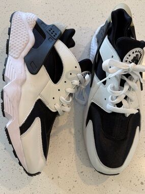 Nike Air Huarache Orca OG Men's Black White Sneakers Shoes DD1068-001 Sz. 13